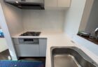 東京都世田谷区でキッチンとトイレのガラスコーティングを行いました。【施工事例133】
