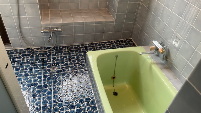 東京都世田谷区で浴室のガラスコーティングを行いました。【施工事例137】