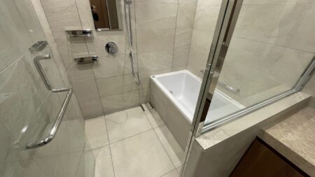 東京都江東区豊洲にてお風呂（浴室）のガラスコーティングを行いました。【施工事例143】